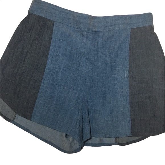 Alice + Olivia Two Tone Blue Chambray Shorts - Picture 2 of 7